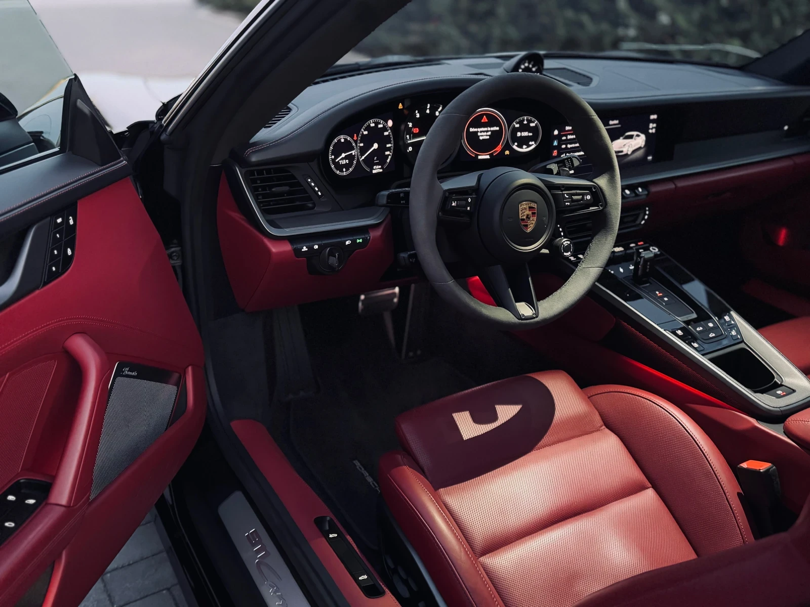 Porsche 911 992 Carrera 4 Approved, снимка 6 - Автомобили и джипове - 54185257