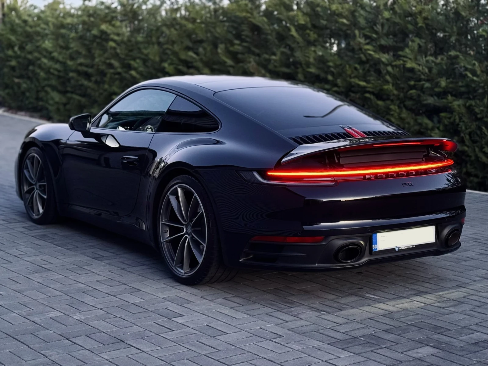 Porsche 911 992 Carrera 4 Approved, снимка 2 - Автомобили и джипове - 54185257