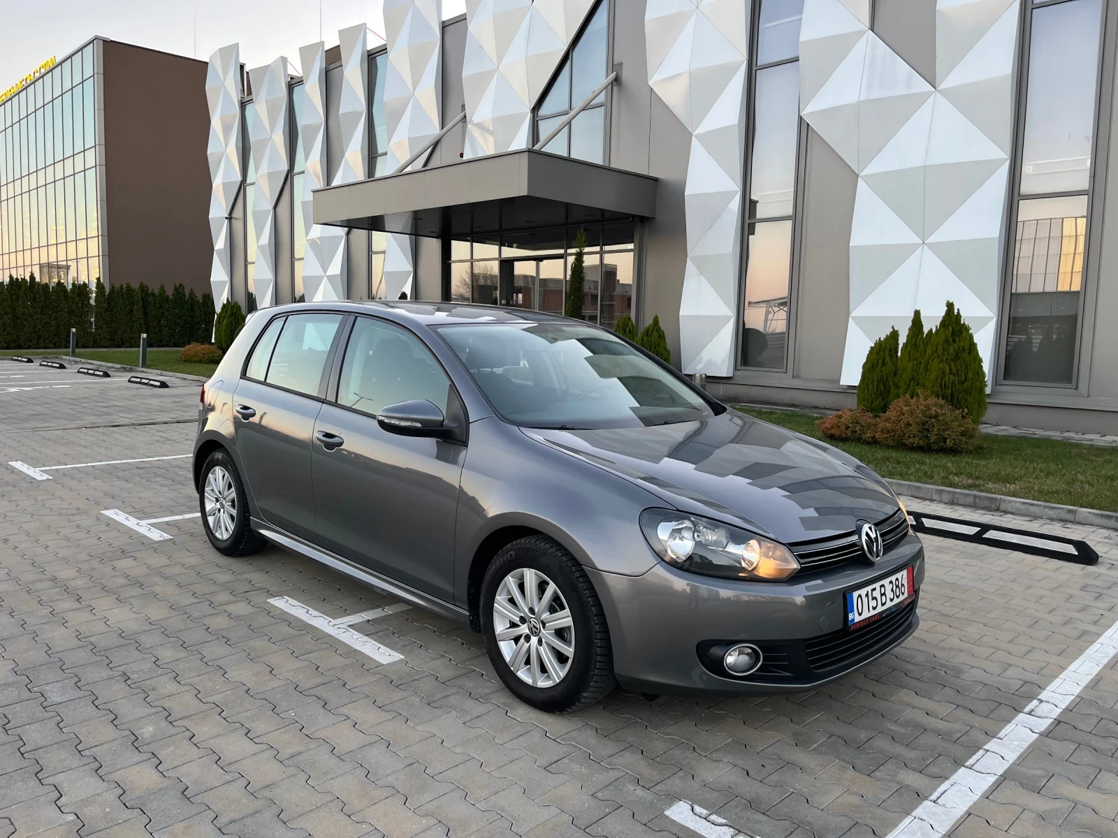 VW Golf 1.6TDi* Navi* Waze* Car play* Android* Perfect*  - изображение 6