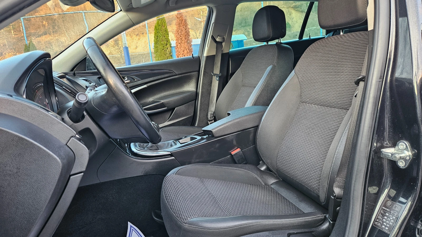 Opel Insignia 1.6 CDTI NAVIG/KLIMATTONIK/6skorosti | Mobile.bg � ����������� 11