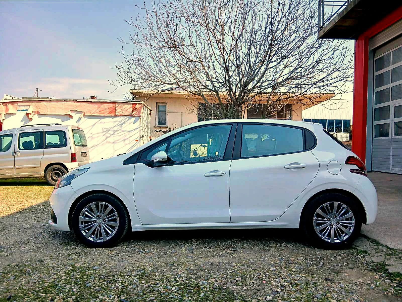 Peugeot 208 1.6 BlueHDI Face Euro6 | Mobile.bg � ����������� 8