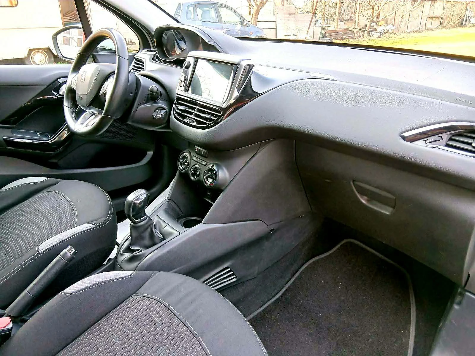 Peugeot 208 1.6 BlueHDI Face Euro6 | Mobile.bg � ����������� 11