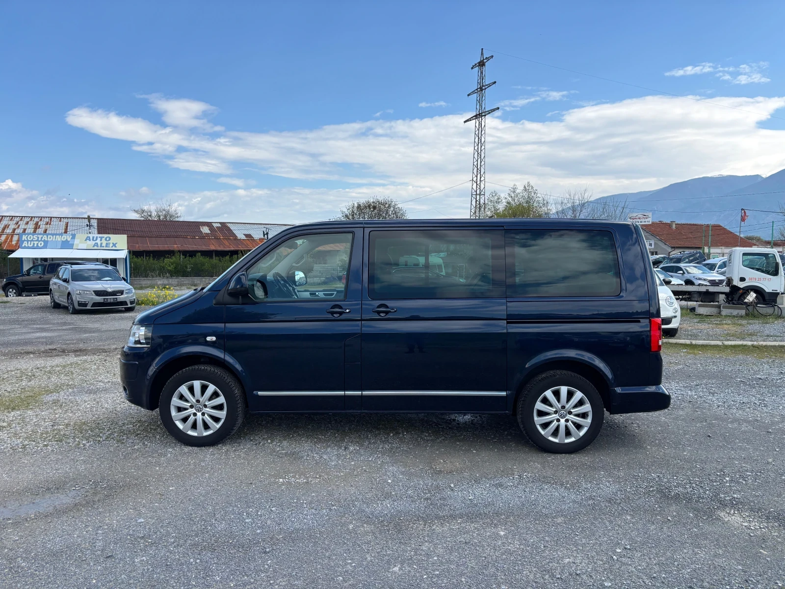 VW Multivan 2.0TDI, снимка 5 - Автомобили и джипове - 54371748