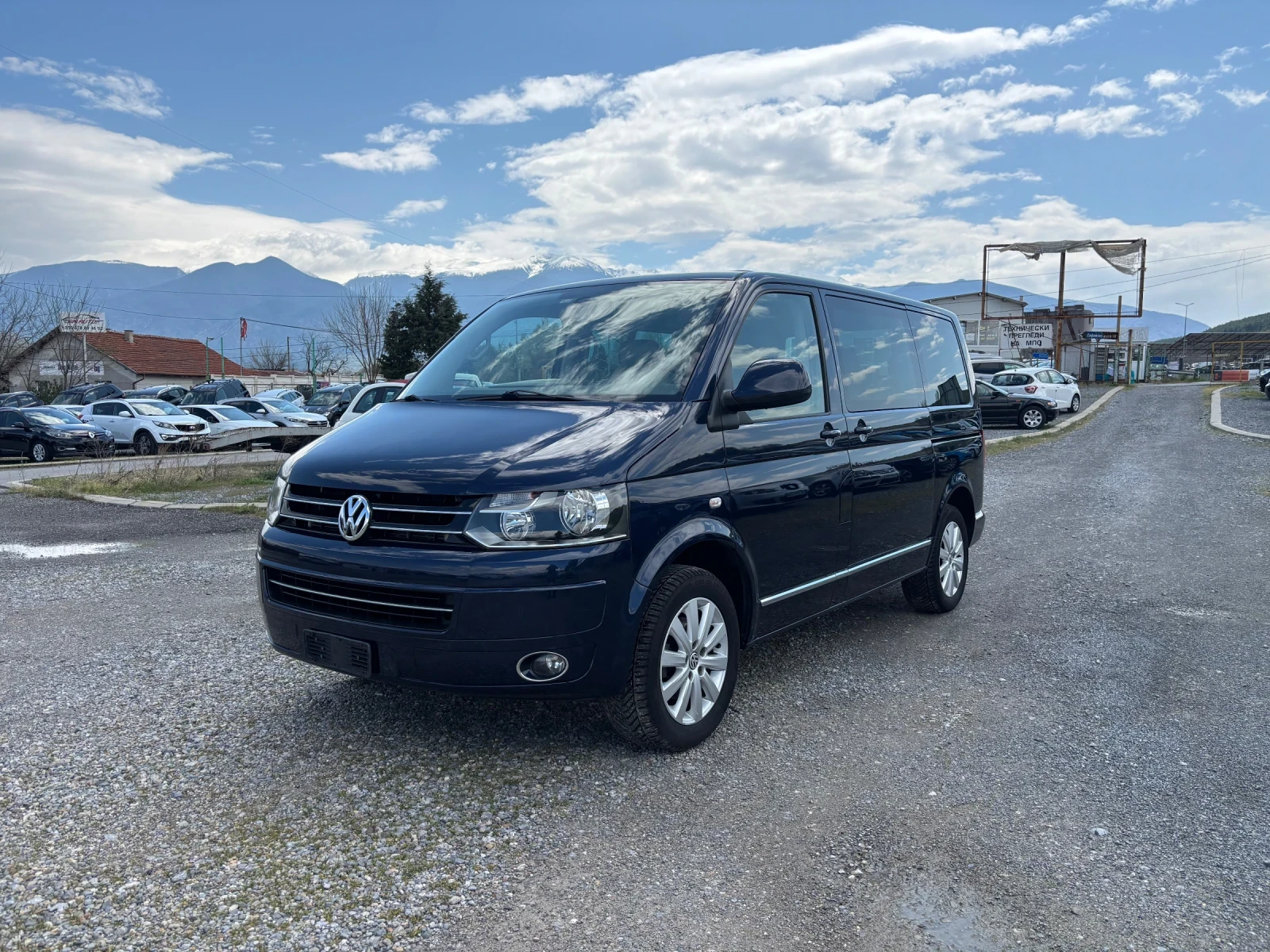 VW Multivan 2.0TDI, снимка 2 - Автомобили и джипове - 54371748