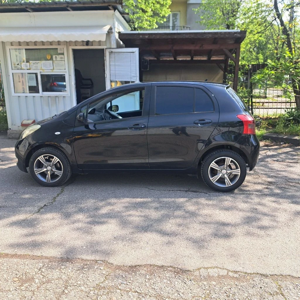 Toyota Yaris АВТОМАТИК , снимка 5 - Автомобили и джипове - 54720699