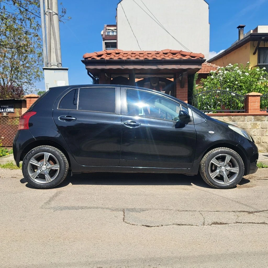 Toyota Yaris АВТОМАТИК 