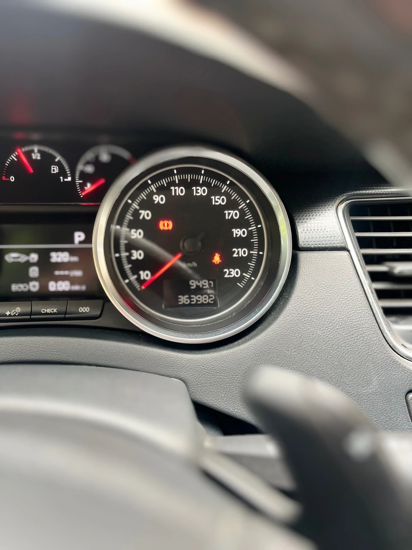 Peugeot 508 SW Facelift 2.0 Blue HDI 181к.с., снимка 11 - Автомобили и джипове - 54655394