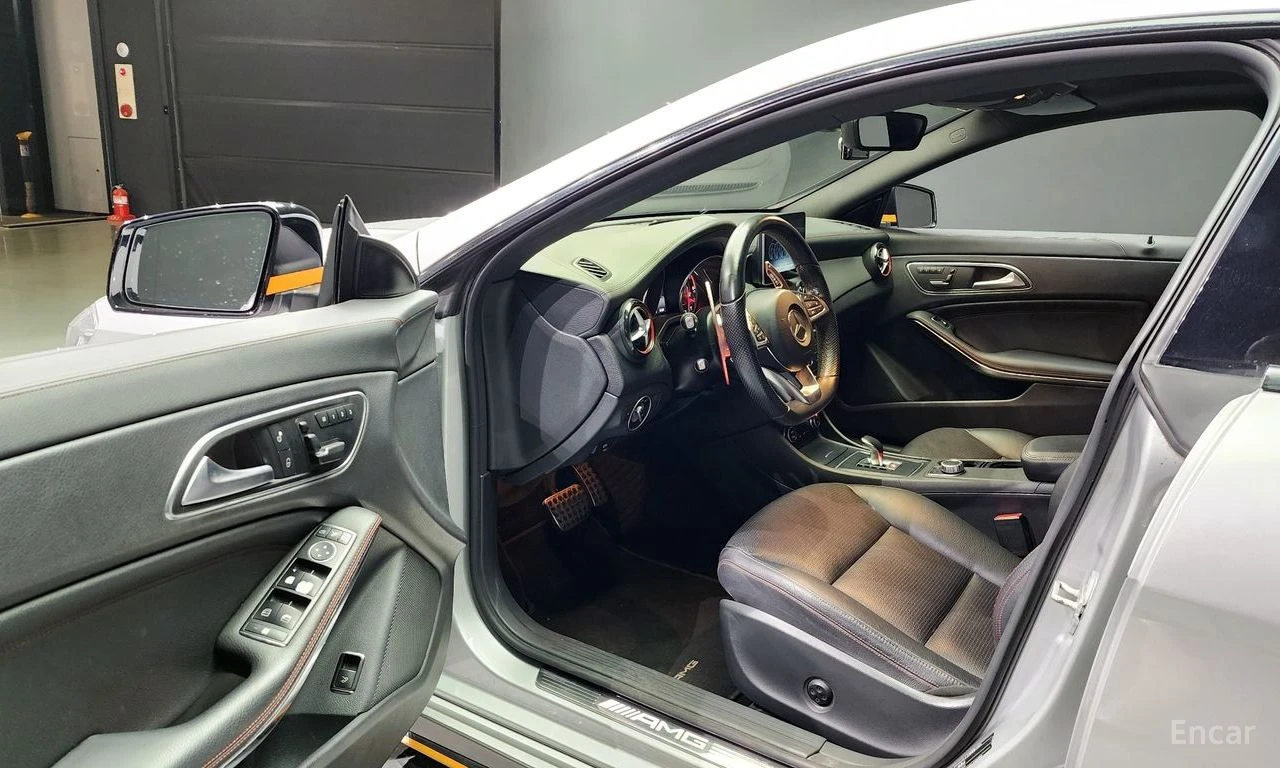 Mercedes-Benz CLA 45 AMG 44MATIC* ПОДГРЕВ* КАМЕРА* КЕЙЛЕС* , снимка 5 - Автомобили и джипове - 54802090