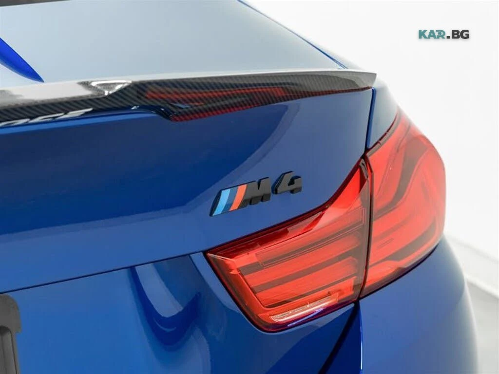 BMW M4  АвтоКредит (КРАЙНА цена до БЪЛГАРИЯ), снимка 10 - Автомобили и джипове - 54824538