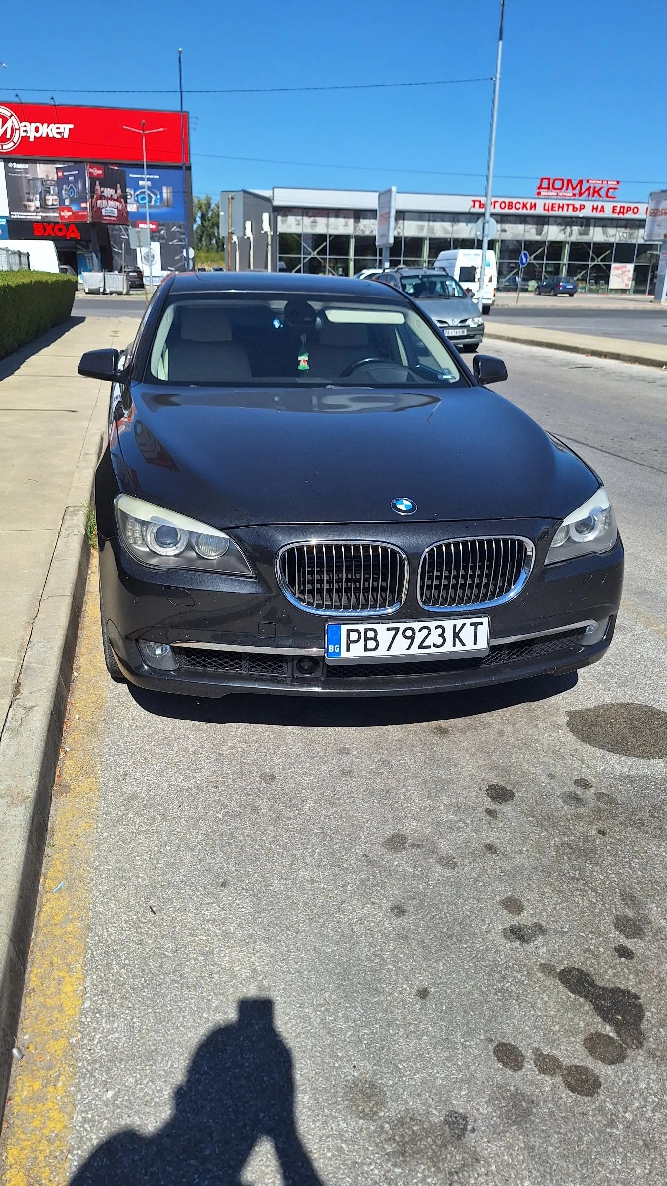 BMW 750, снимка 2 - Автомобили и джипове - 55125618