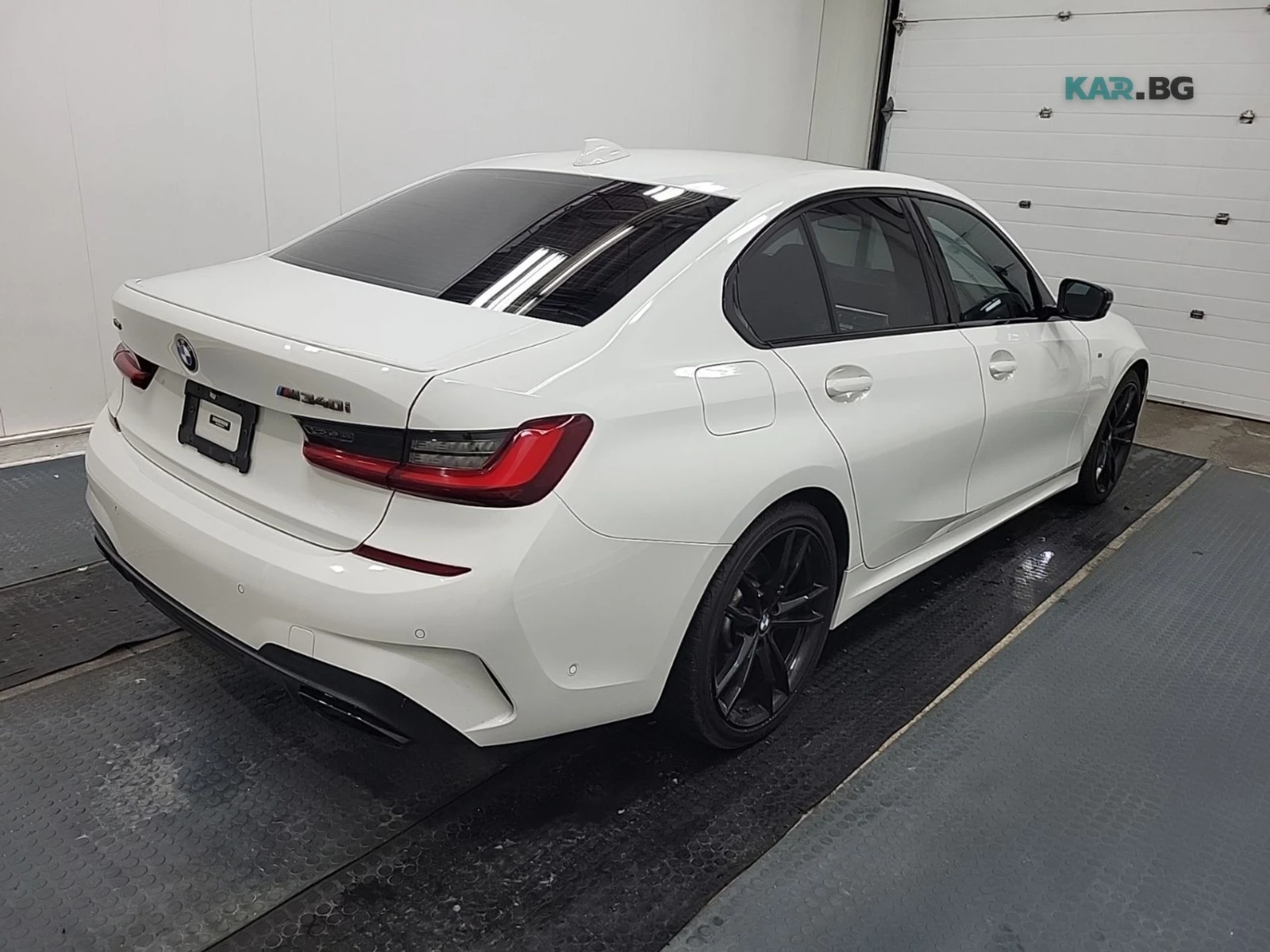 BMW 340 XDRIVE Автокредит Цена до България, снимка 4 - Автомобили и джипове - 55349267