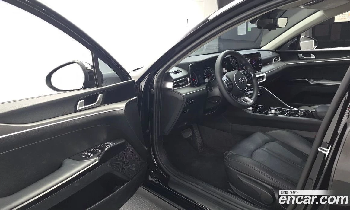 Kia K5 2.0 Trendy, снимка 13 - Автомобили и джипове - 55669019