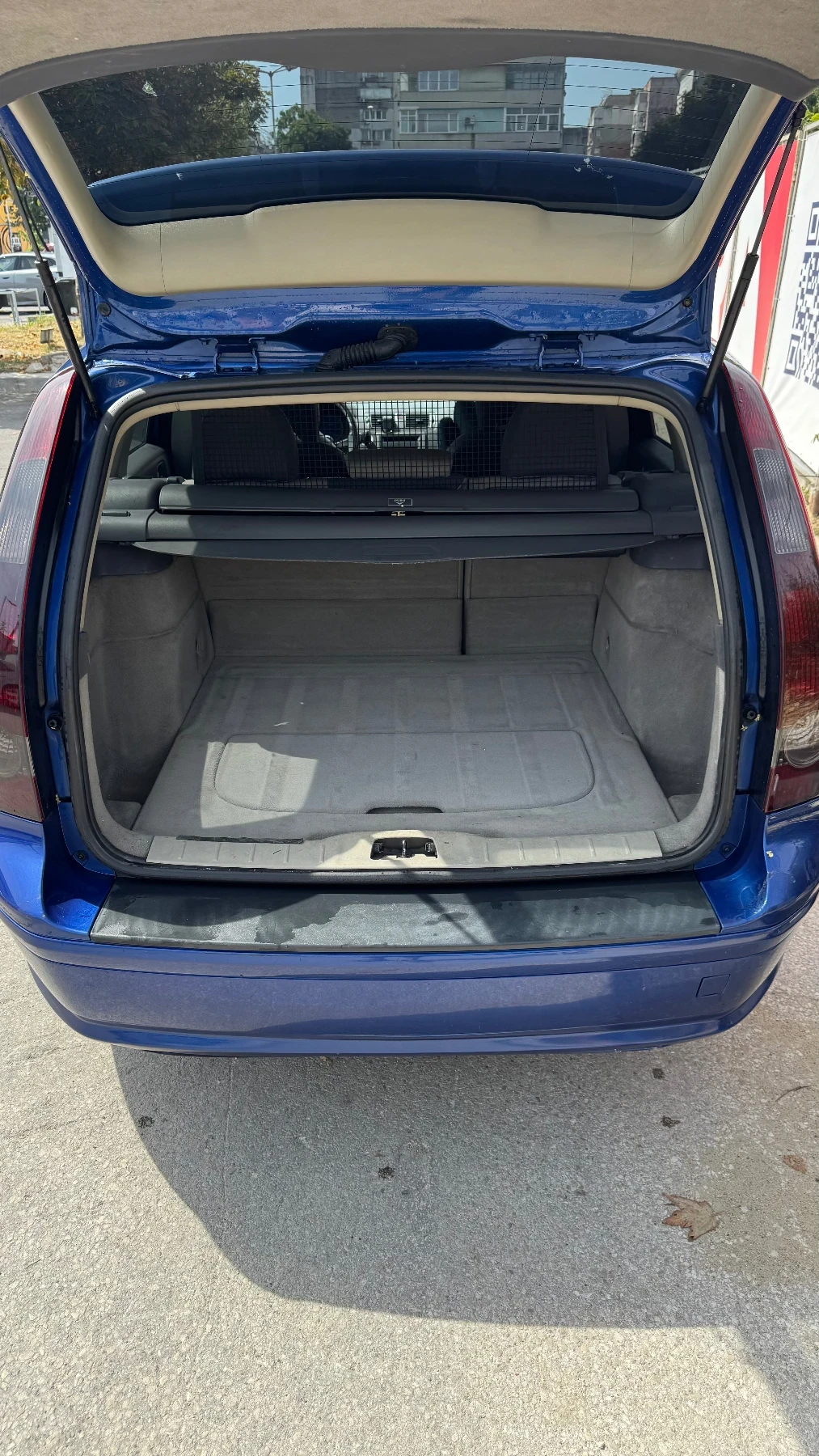 Volvo V50 2D HDI, снимка 8 - Автомобили и джипове - 55875087