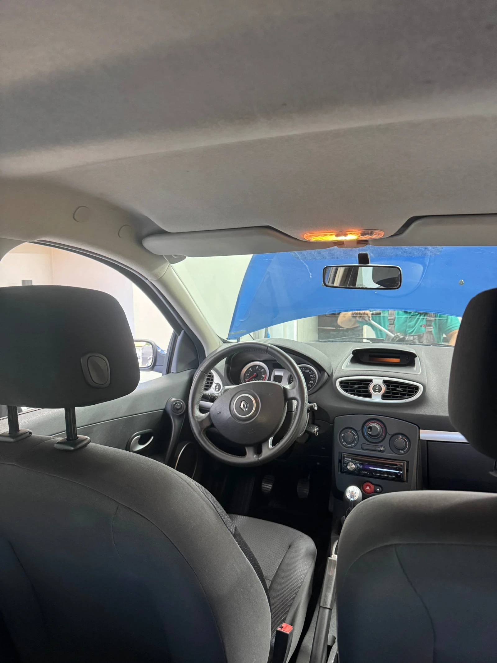Renault Clio Grand Tour 1.5 dci, снимка 15 - Автомобили и джипове - 56073860