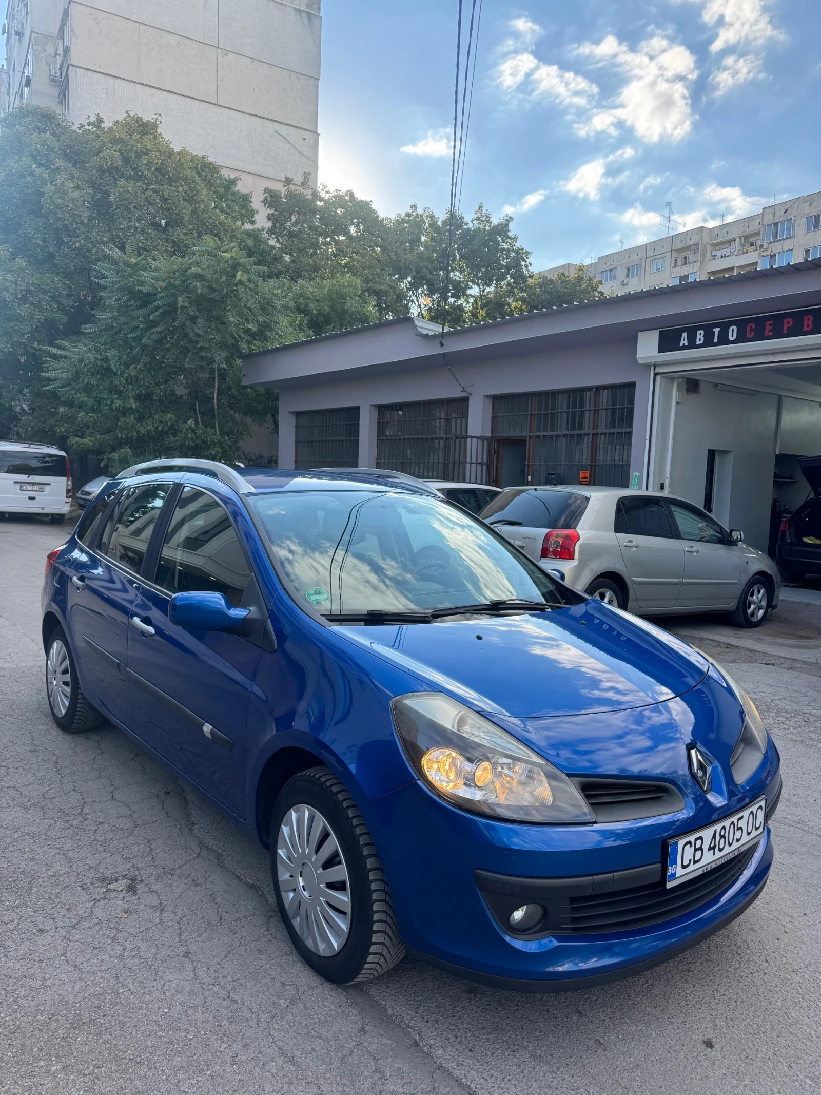 Renault Clio Grand Tour 1.5 dci, снимка 3 - Автомобили и джипове - 56073860