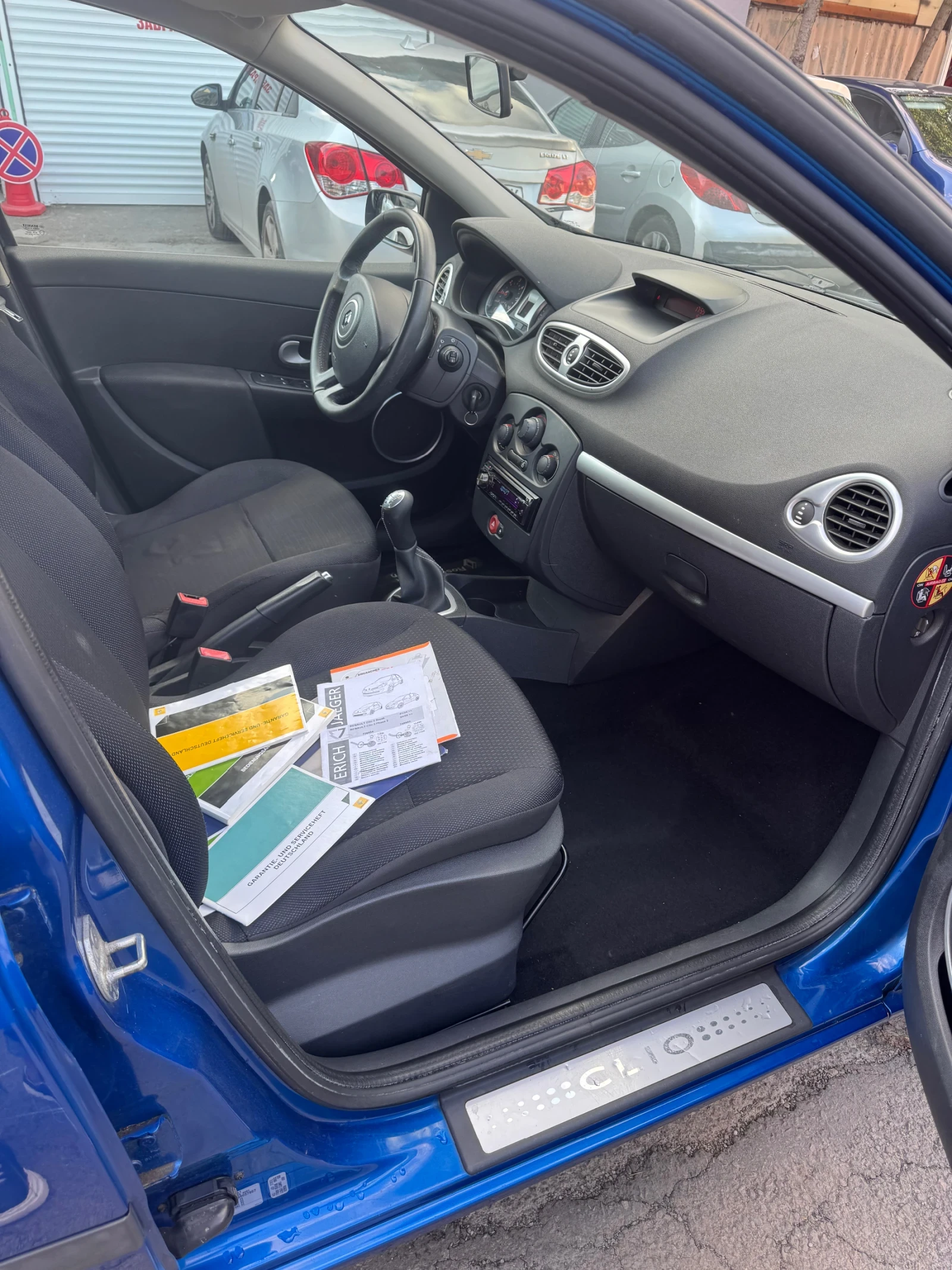 Renault Clio Grand Tour 1.5 dci, снимка 11 - Автомобили и джипове - 56073860