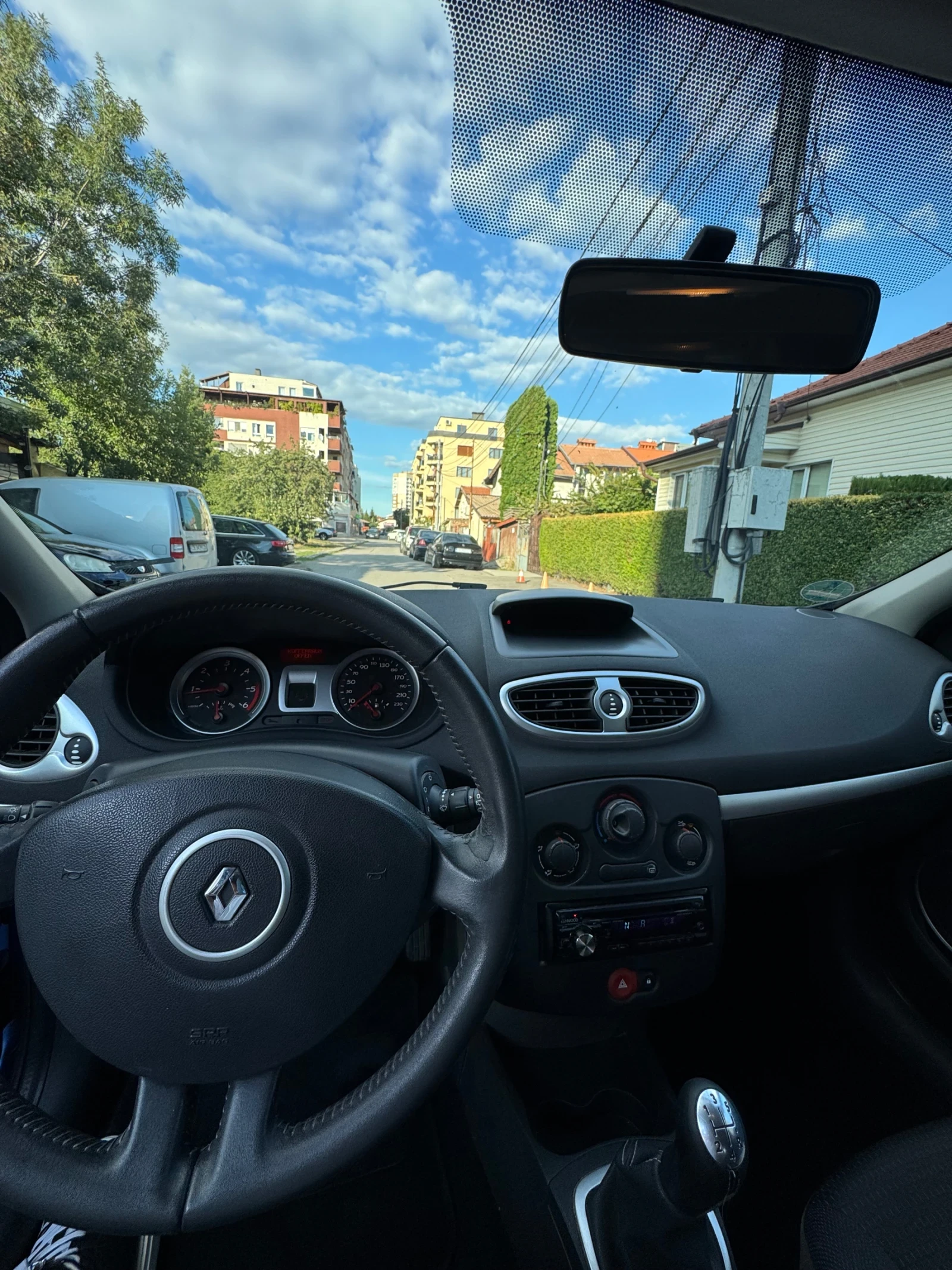Renault Clio Grand Tour 1.5 dci, снимка 7 - Автомобили и джипове - 56073860