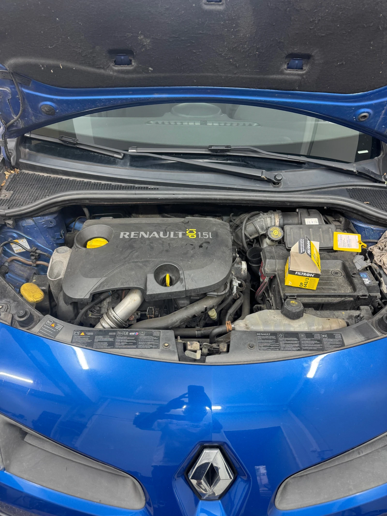 Renault Clio Grand Tour 1.5 dci, снимка 13 - Автомобили и джипове - 56073860