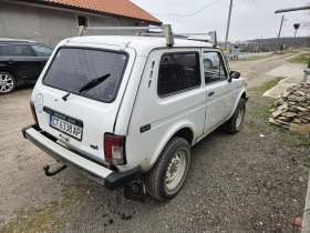 Lada Niva 1.7i 4x4 82 к.с, снимка 2 - Автомобили и джипове - 44621480