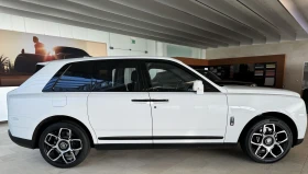 Rolls-Royce Cullinan = NEW= Shooting Star Roof/Night Vision Гаранция, снимка 4