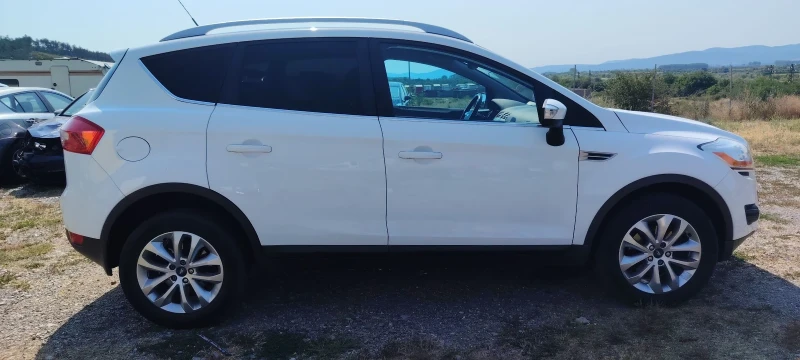 Ford Kuga 2.5i-200к.с, снимка 4 - Автомобили и джипове - 50941299