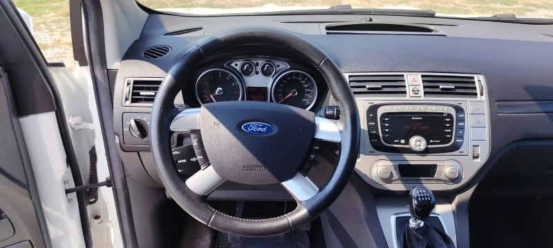 Ford Kuga 2.5i-200к.с, снимка 11 - Автомобили и джипове - 50941299