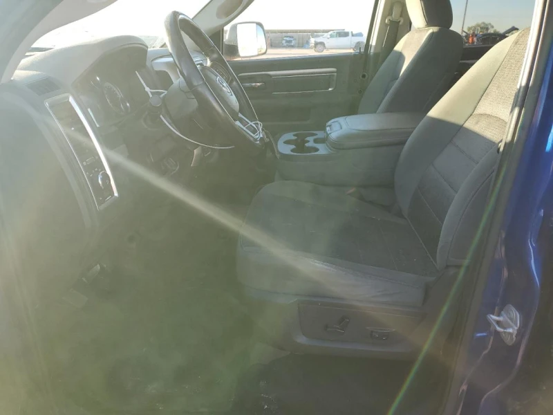 Dodge RAM 1500 5.7HEMI* SLT* ПРЕФЕКТЕН* РЕАЛНИ КМ!, снимка 7 - Автомобили и джипове - 52248550