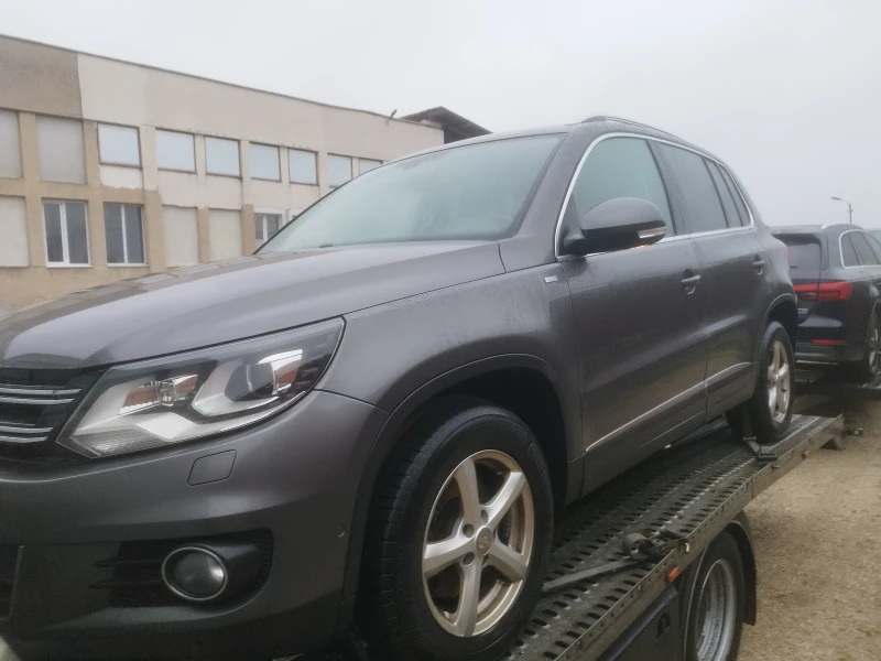 VW Tiguan 2.0 tsi/4-Motion/automat/Swiss , снимка 8 - Автомобили и джипове - 53420935