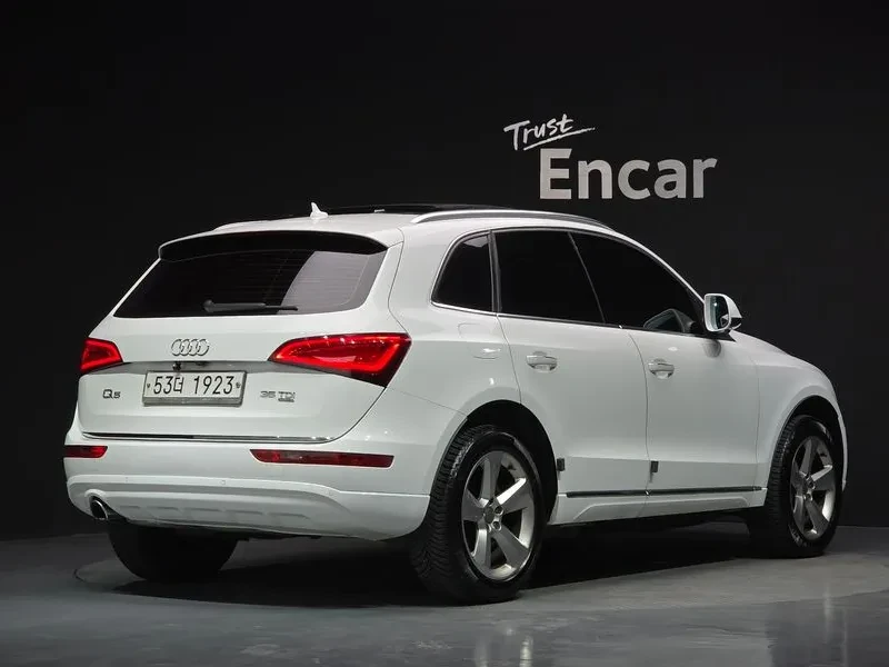 Audi Q5 3.0 TDI Quattro, снимка 2 - Автомобили и джипове - 55130860