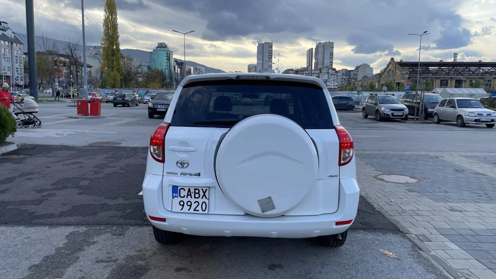 Toyota Rav4  - изображение 4