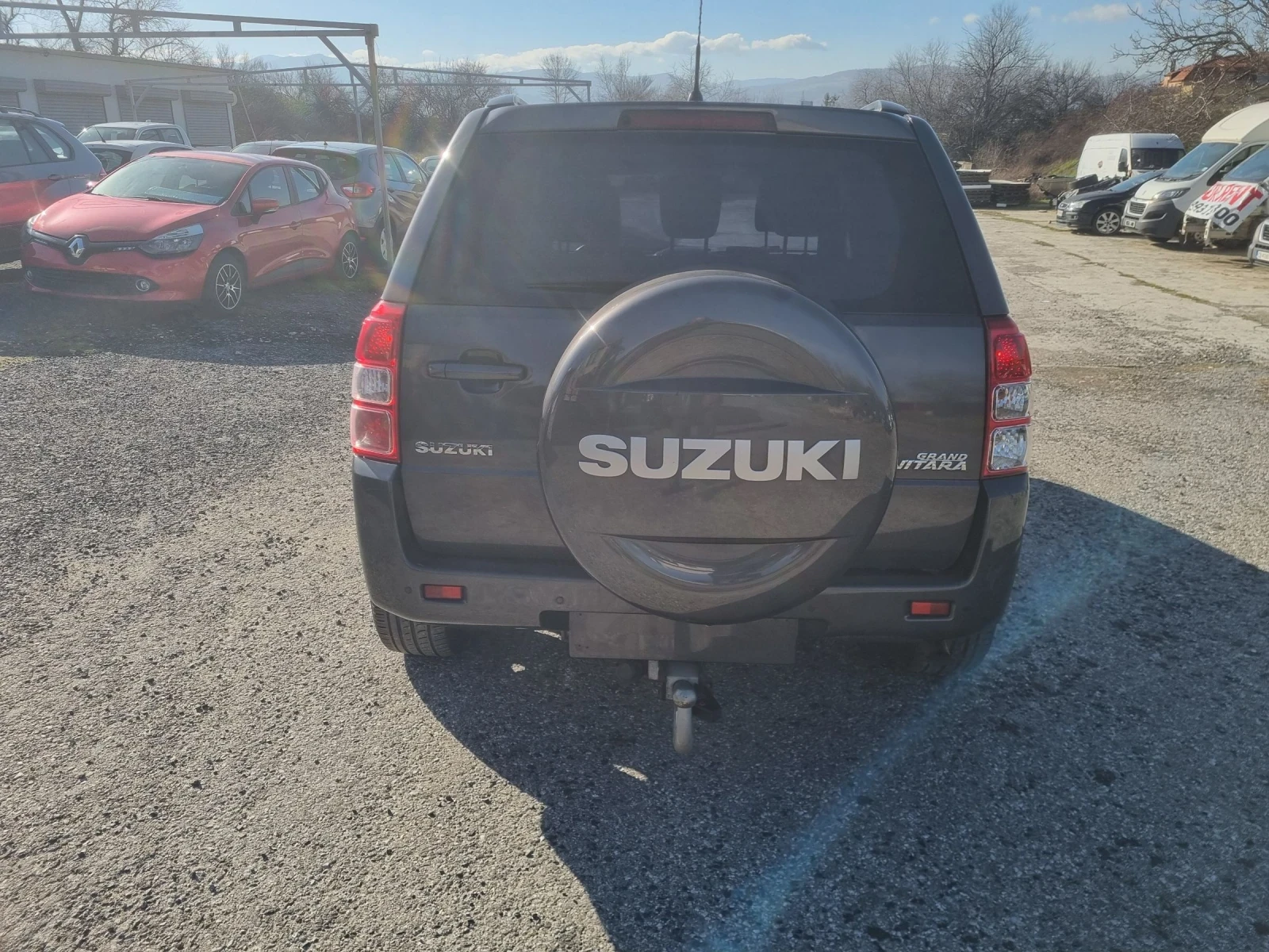 Suzuki Grand vitara 1.9 DISEL 4?4 - изображение 6
