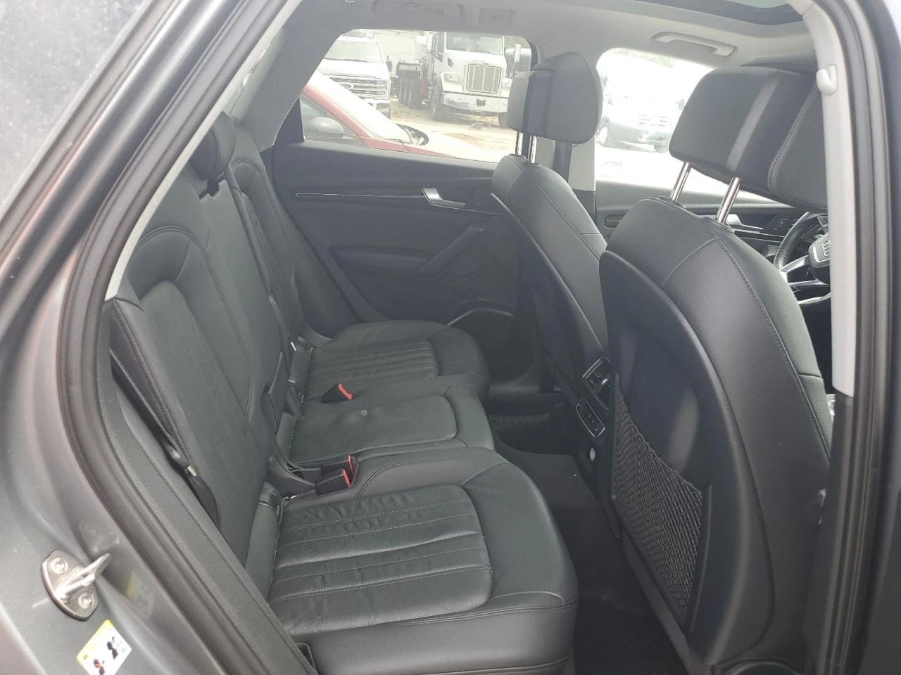 Audi Q5 2l Premium Plus - изображение 10