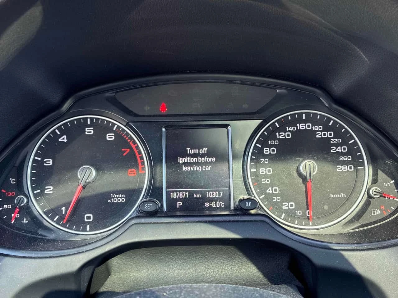 Audi Q5 * 3.0T Technik * CARFAX * ЦЕНА ДО БГ, снимка 7 - Автомобили и джипове - 53709510