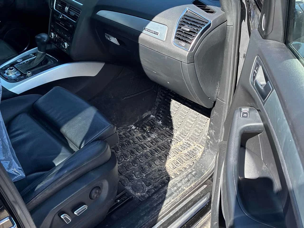 Audi Q5 * 3.0T Technik * CARFAX * ЦЕНА ДО БГ, снимка 10 - Автомобили и джипове - 53709510