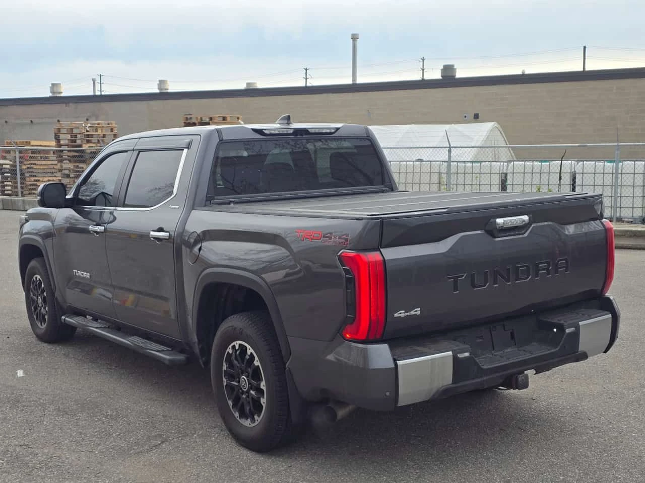 Toyota Tundra | 360 | ПОДГРЕВ | ОБДУХВАНЕ | ПАНОРАМА | , снимка 10 - Автомобили и джипове - 54409920