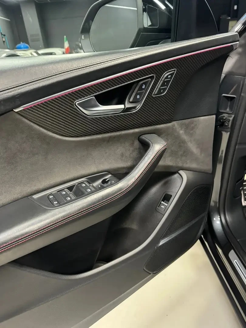 Audi RSQ8 4.0 TFSI V8 Mild Hybrid Quattro, снимка 7 - Автомобили и джипове - 54547815