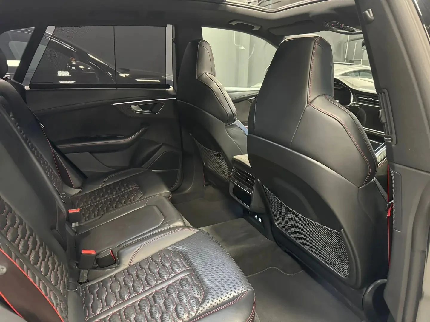 Audi RSQ8 4.0 TFSI V8 Mild Hybrid Quattro, снимка 6 - Автомобили и джипове - 54547815