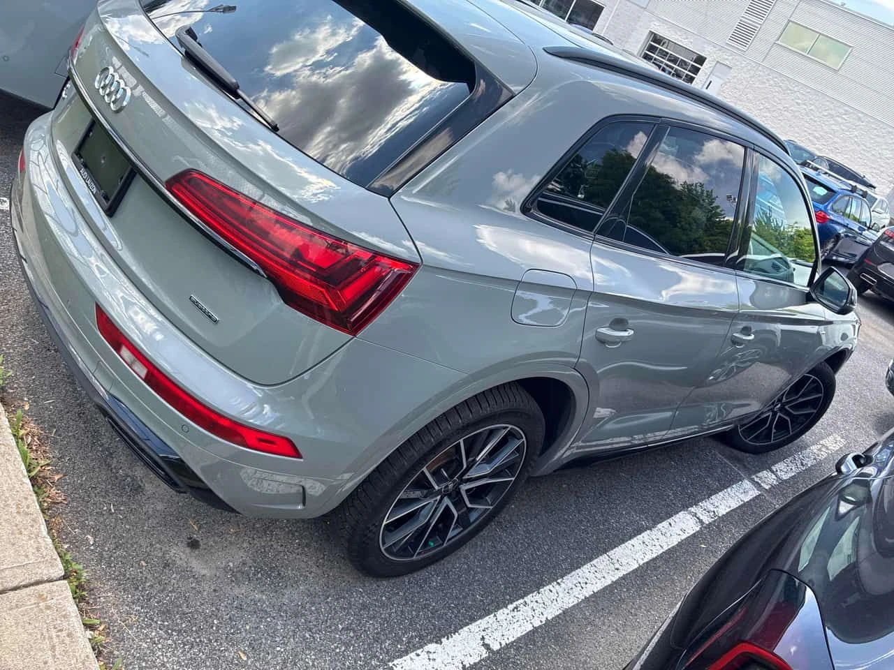 Audi Q5 TECHNIK * ДИСТРОНИК* 360 КАМЕРА* ПАНОРАМА* , снимка 4 - Автомобили и джипове - 54923490