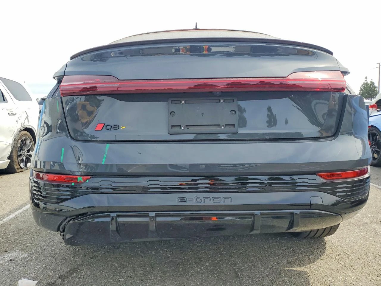Audi Q8 E-Tron Sportback Premium Plus, снимка 6 - Автомобили и джипове - 55140045