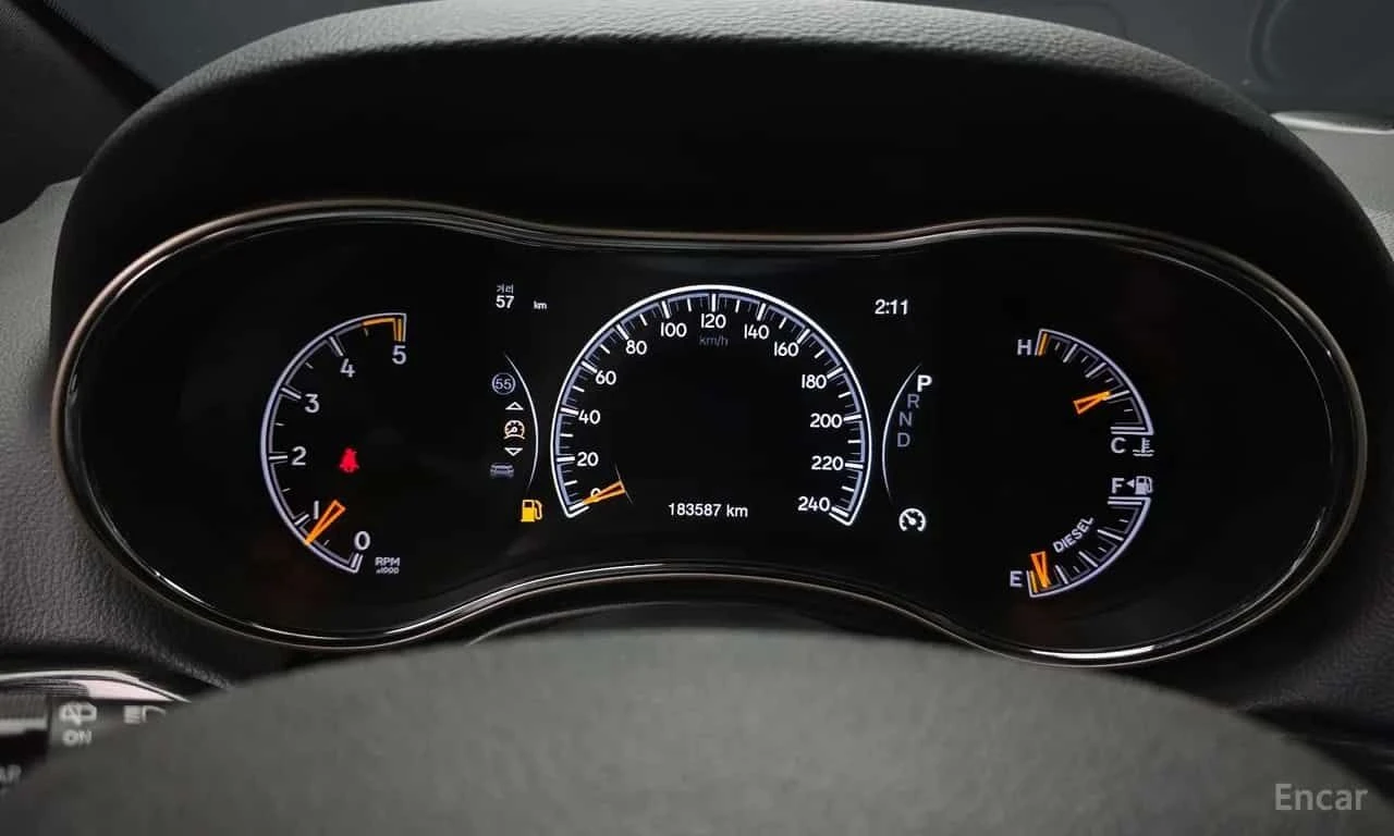 Jeep Cherokee * 3.0 Diesel 75th Special Edition * ЦЕНА ДО БГ, снимка 8 - Автомобили и джипове - 55628909
