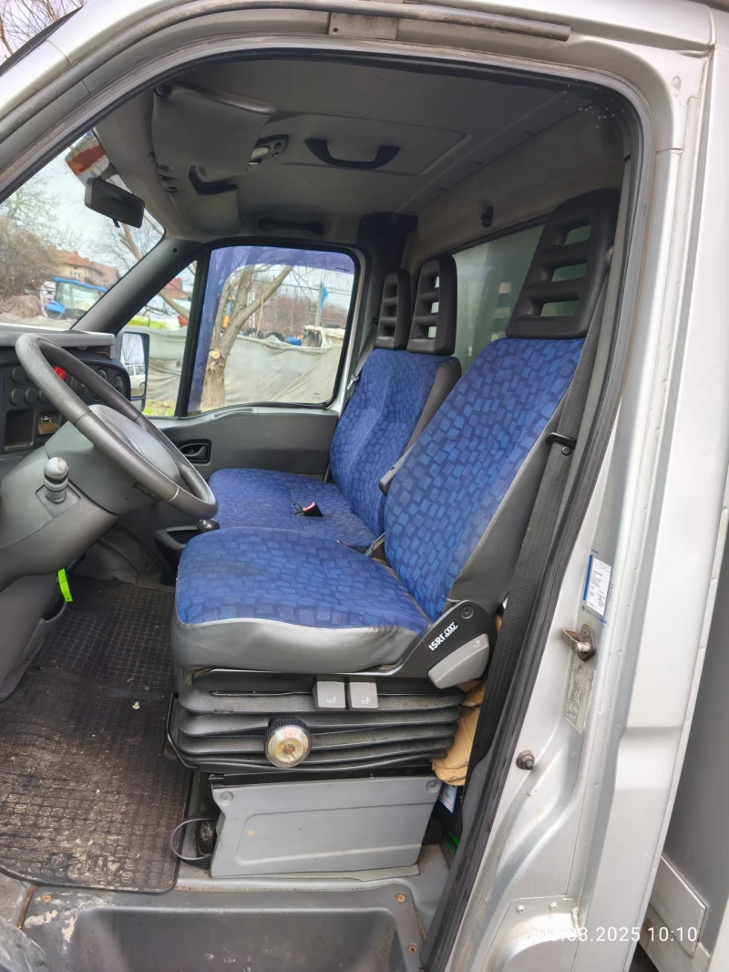 Iveco Daily, снимка 8 - Бусове и автобуси - 49356807