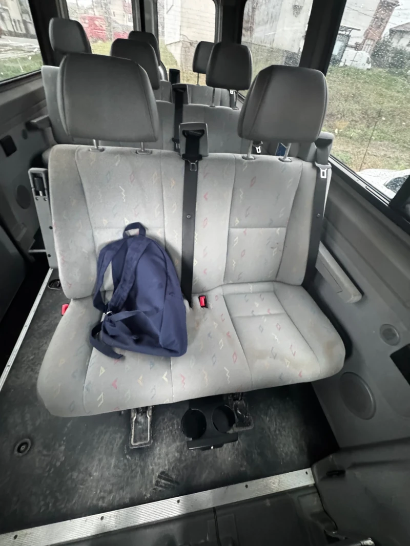 VW Crafter Пътнически, снимка 6 - Бусове и автобуси - 52422691