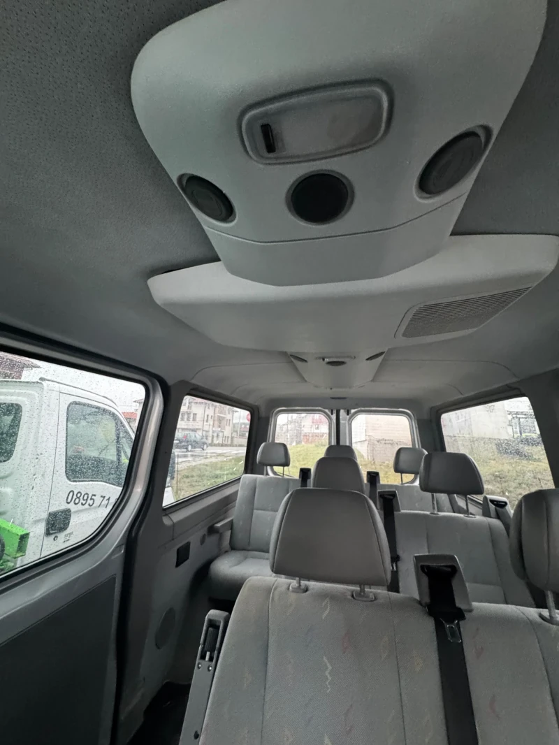 VW Crafter Пътнически, снимка 9 - Бусове и автобуси - 52422691