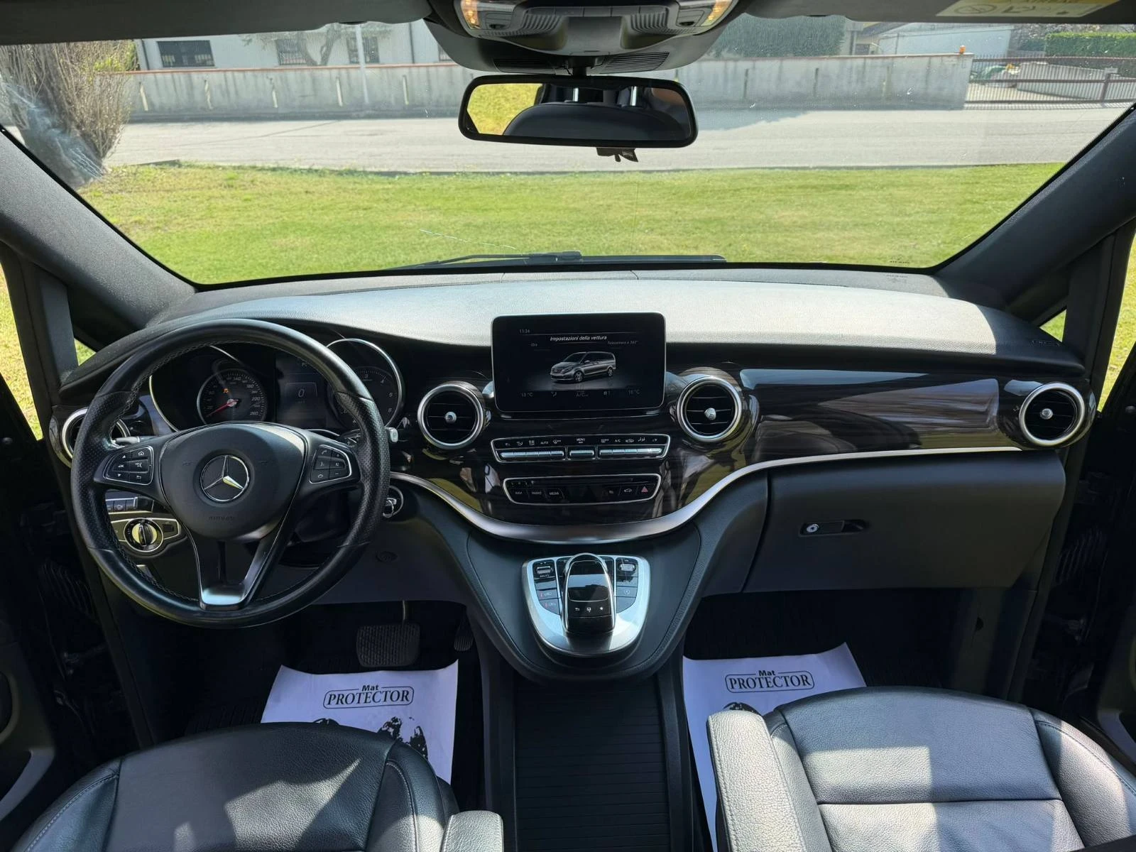 Mercedes-Benz V 250 PREMIUM AVANGARDE 7+ 1, снимка 11 - Бусове и автобуси - 55087971