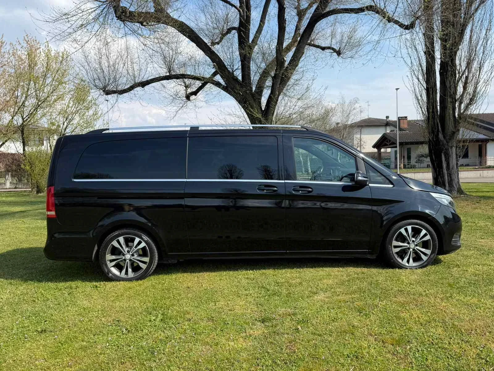 Mercedes-Benz V 250 PREMIUM AVANGARDE 7+ 1, снимка 7 - Бусове и автобуси - 55087971