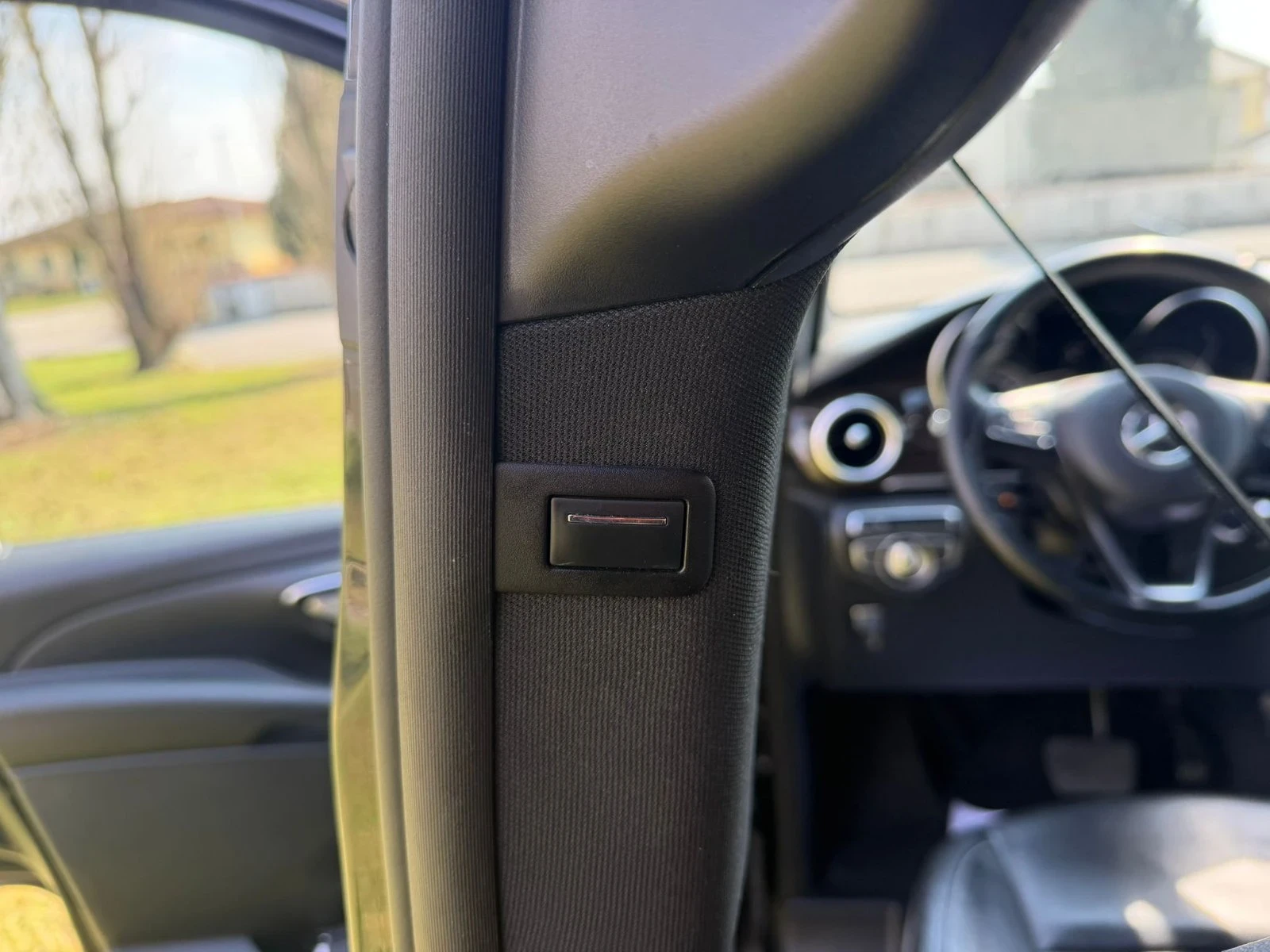 Mercedes-Benz V 250 PREMIUM AVANGARDE 7+ 1, снимка 12 - Бусове и автобуси - 55087971
