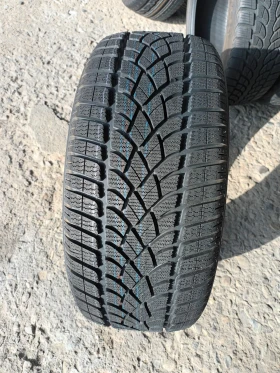 Гуми Зимни 245/45R18, снимка 1