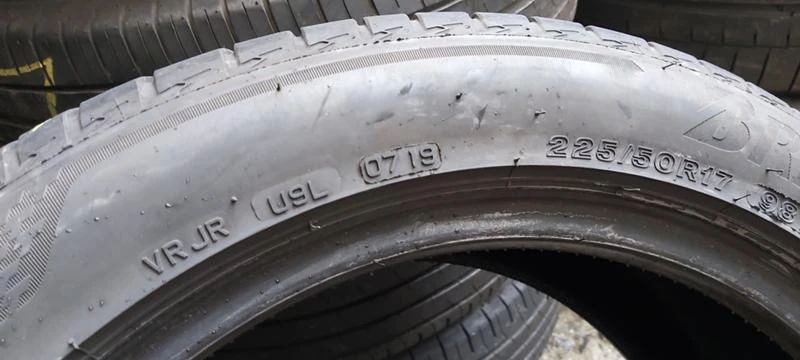 Гуми Летни 225/50R17, снимка 7 - Гуми и джанти - 32282469