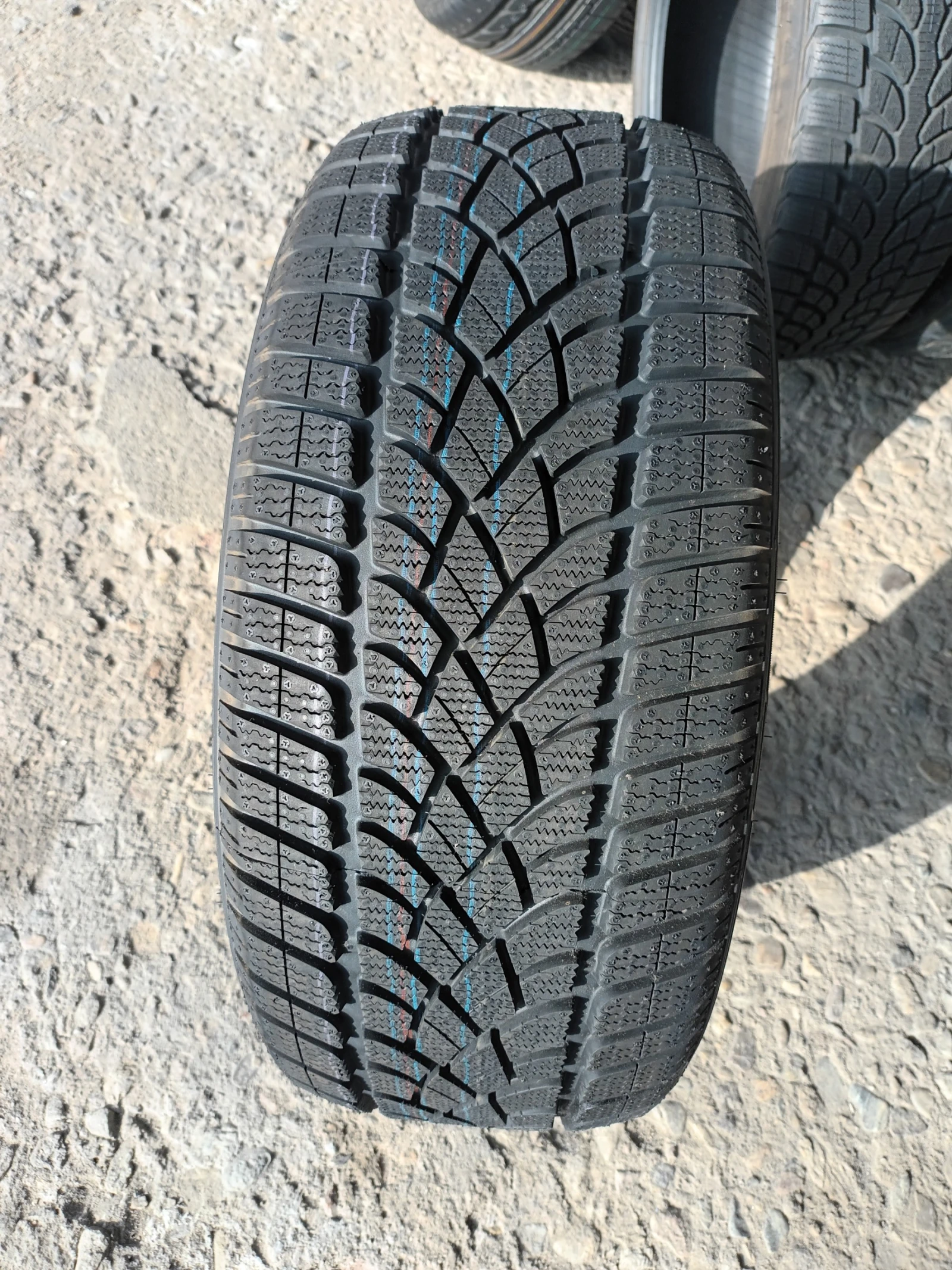 ���� 245/45R18 | Mobile.bg � ����������� 1