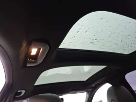 Mercedes-Benz C 300 AMG Line * Панорама * CARFAX * , снимка 11